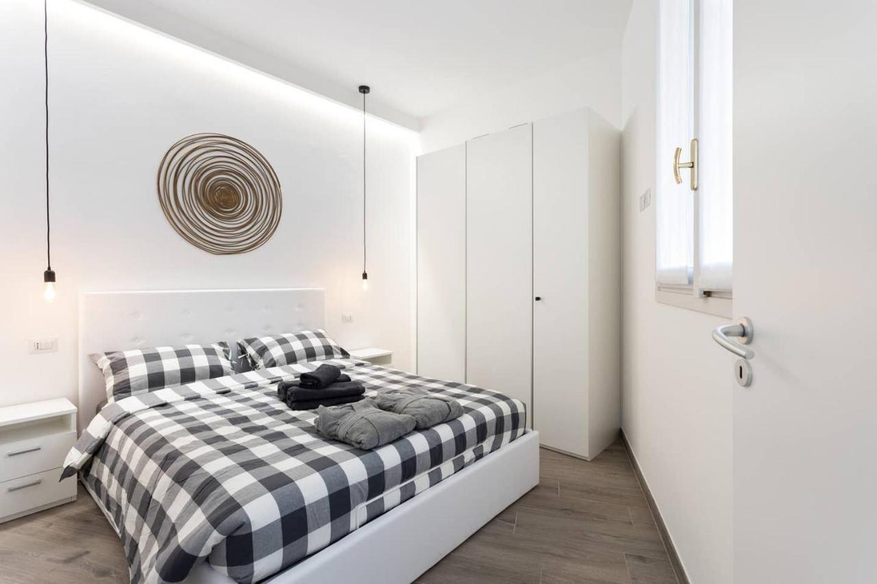 밀라노 Modern And New Flat In Duomo Area 아파트 외부 사진